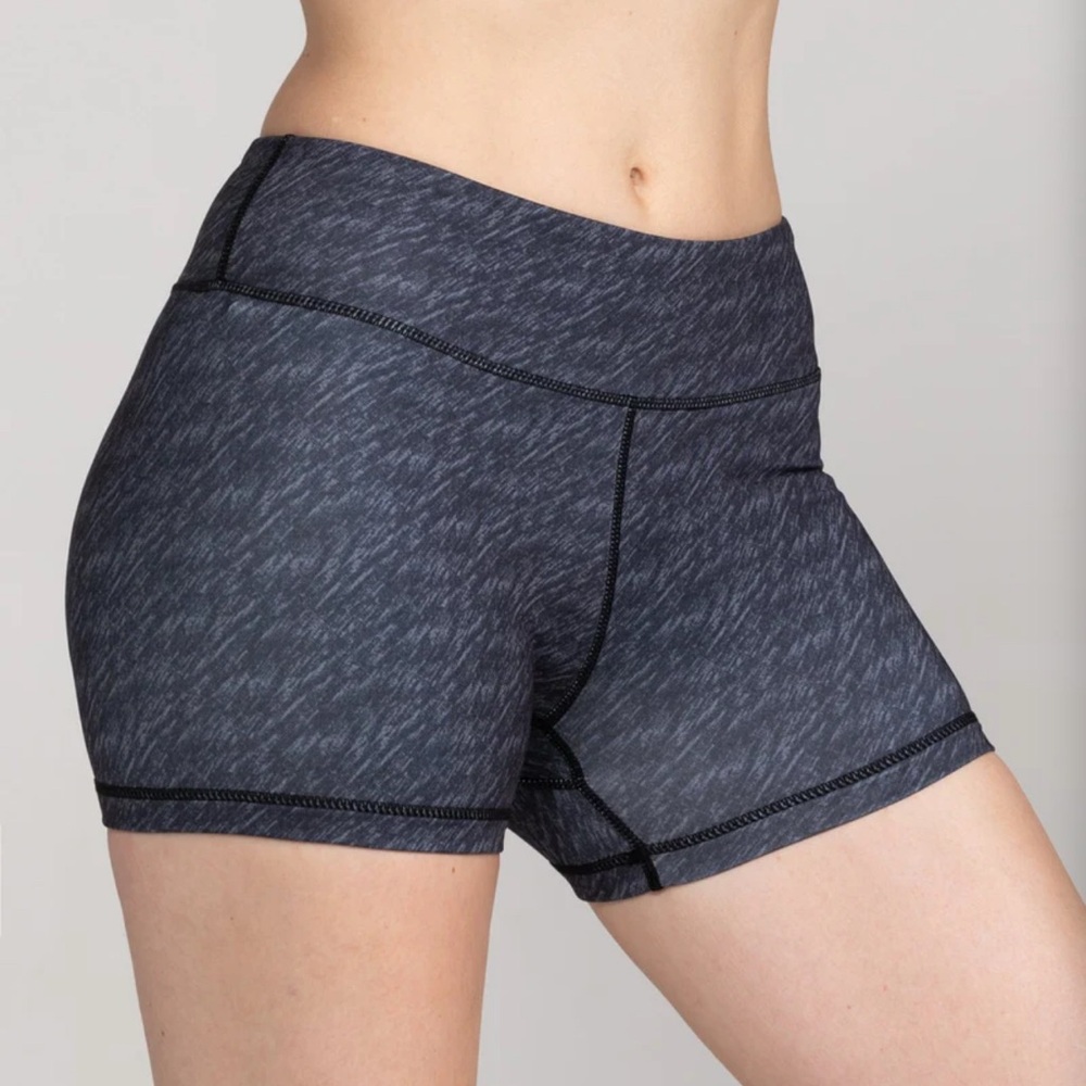IAB 3-Inch No-Ride Booty Shorts Size X Large or‎ Size 12 Black and Red